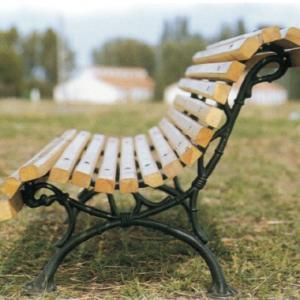 Chaises de jardin en bois